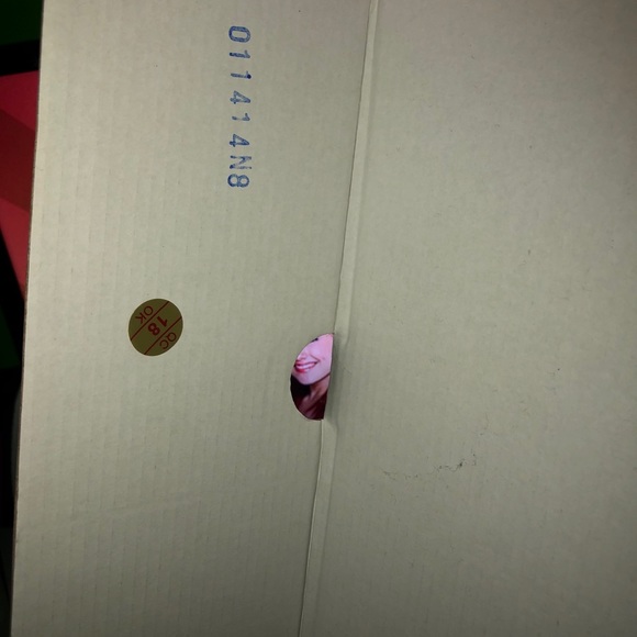 Air Jordan 6 “Carmine” 2014 - Picture 6 of 7